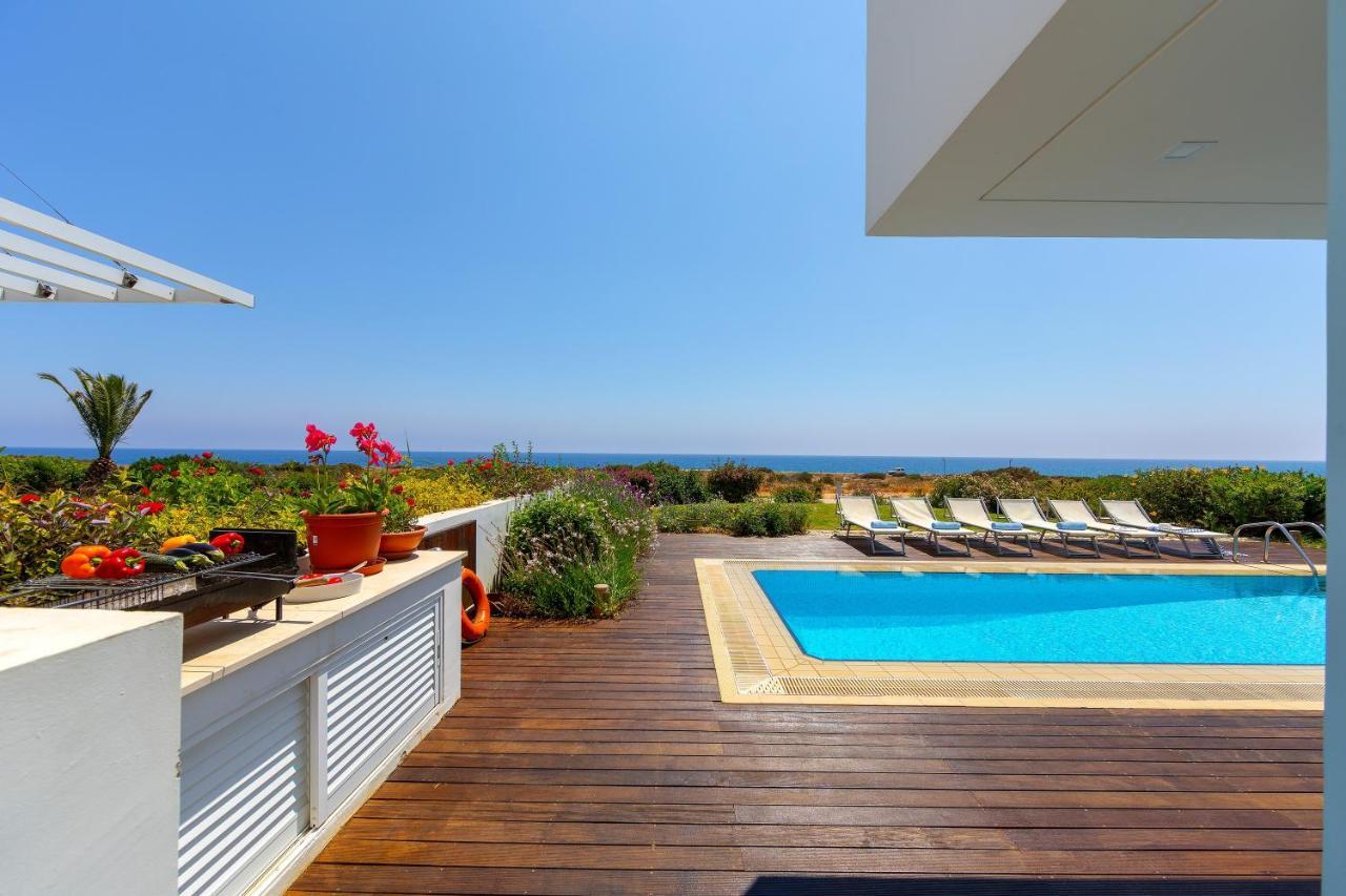 Protaras Beachfront Villa Alia Eksteriør billede