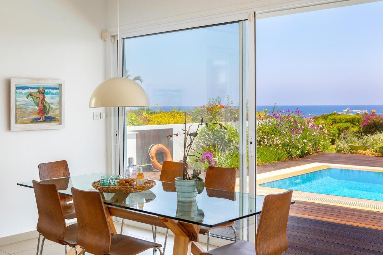Protaras Beachfront Villa Alia Eksteriør billede