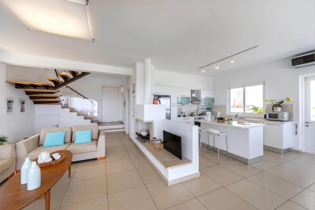 Protaras Beachfront Villa Alia Eksteriør billede