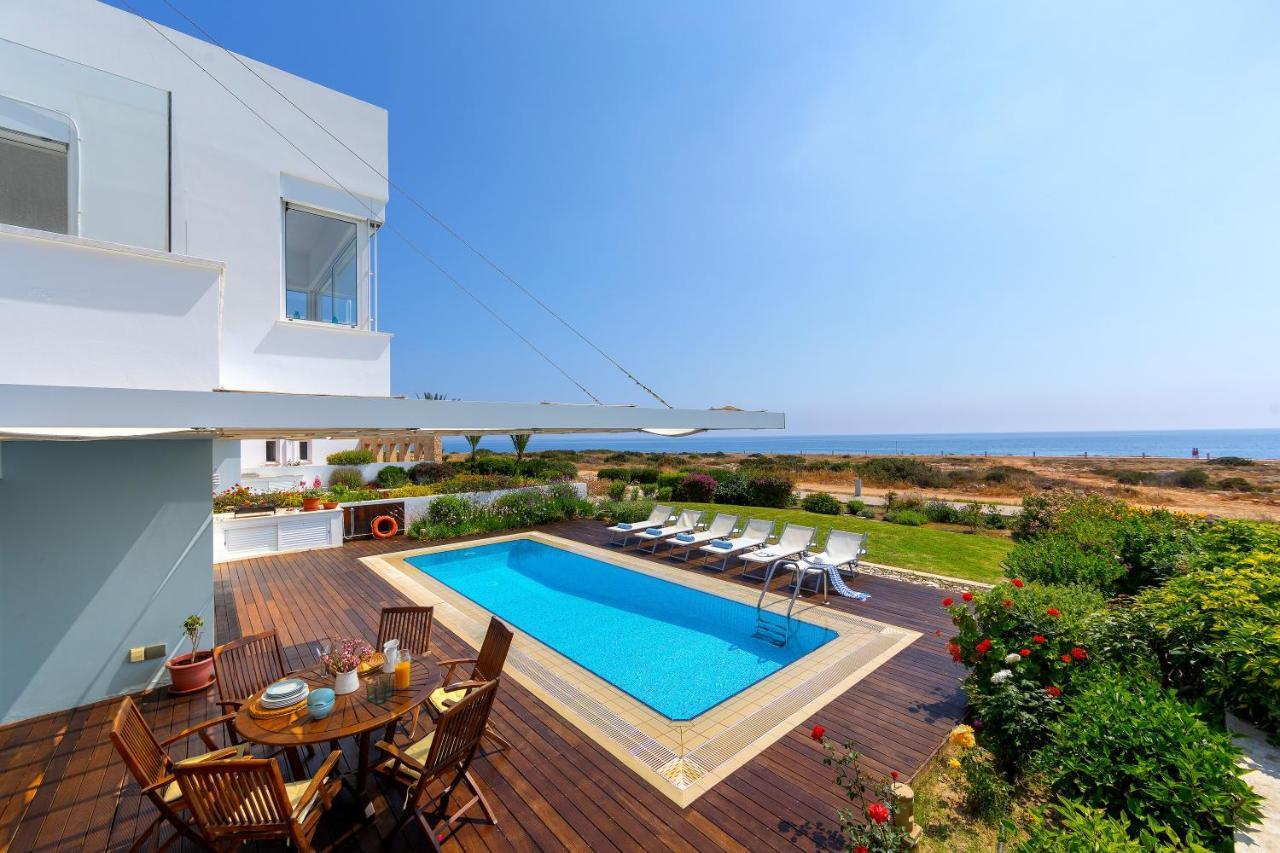 Protaras Beachfront Villa Alia Eksteriør billede