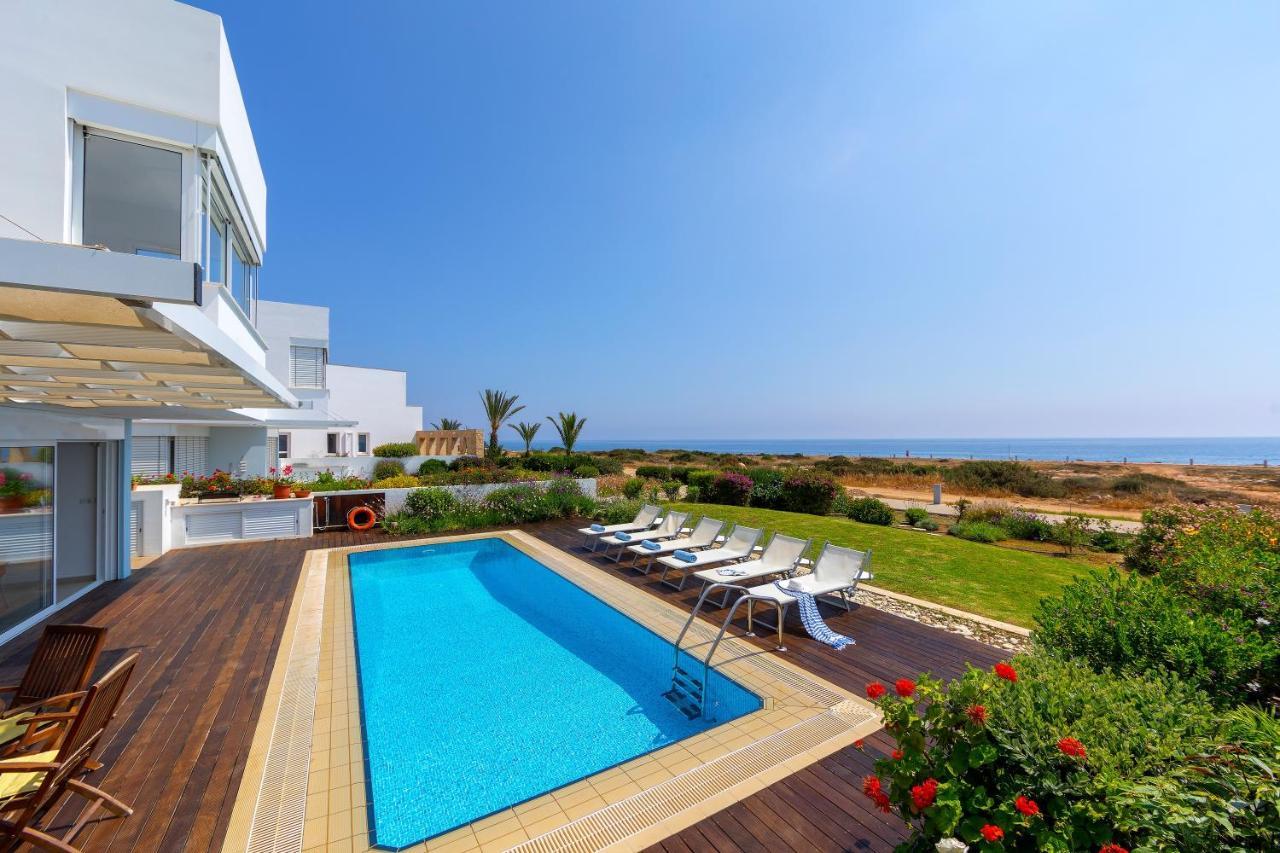 Protaras Beachfront Villa Alia Eksteriør billede