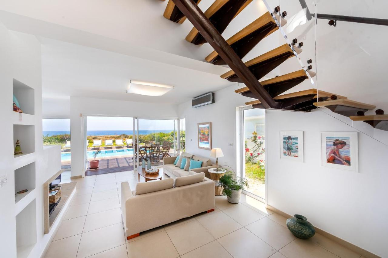 Protaras Beachfront Villa Alia Eksteriør billede