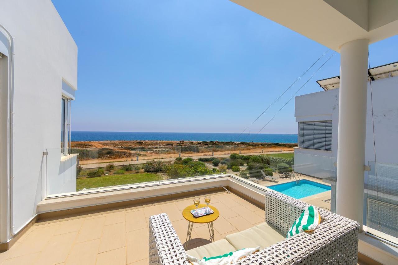 Protaras Beachfront Villa Alia Eksteriør billede