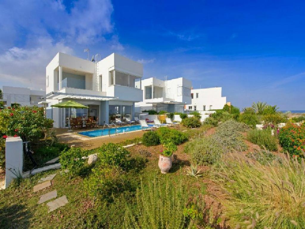 Protaras Beachfront Villa Alia Eksteriør billede